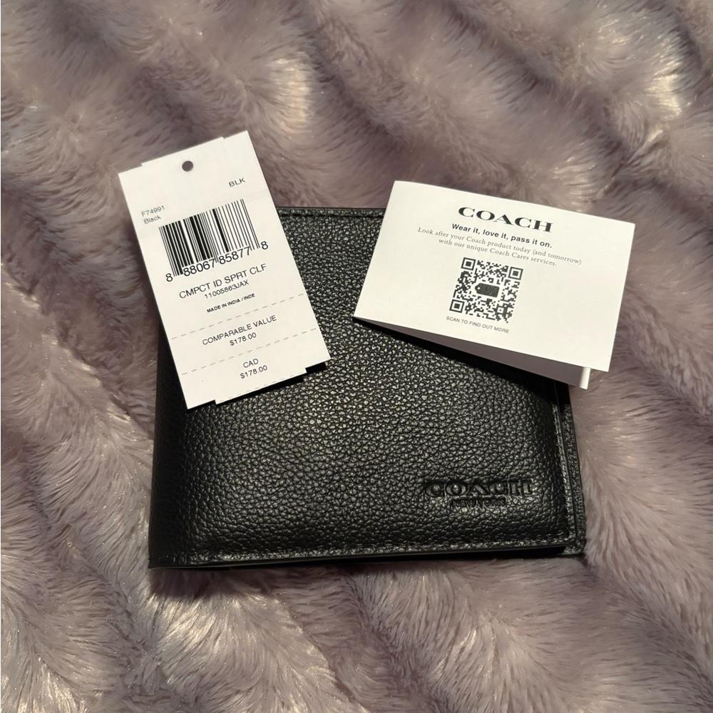 Coach Black Pebbled Leather Card Holder